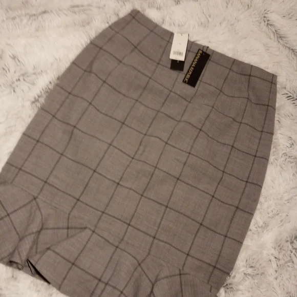 Banana Republic Skirt - Picture 7 of 10